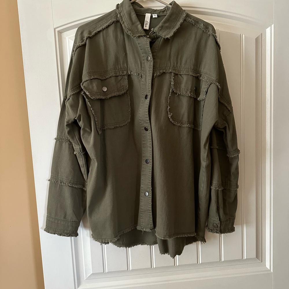 Elan Green Utility Jacket with Relaxed Fit